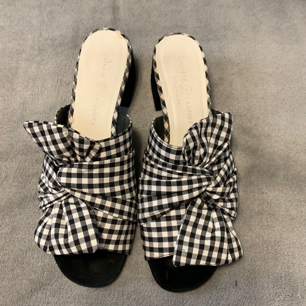 Chinese Laundry Black and White Gingham Sandals